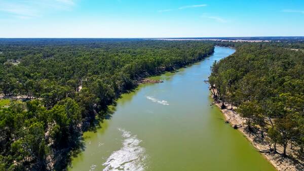 $300m support package for 'social and economic' impacts of Basin buybacks