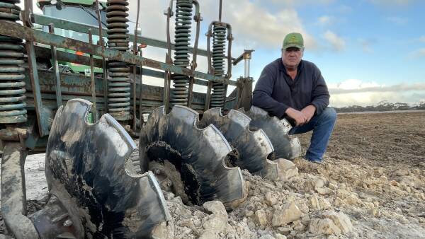 SA, Vic endure severe dust storms but finally meaningful rain in parts
