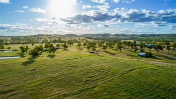 Productive aggregation with lifestyle, infrastructure and water | Photos